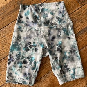 Lululemon 6” Align Short Size 2